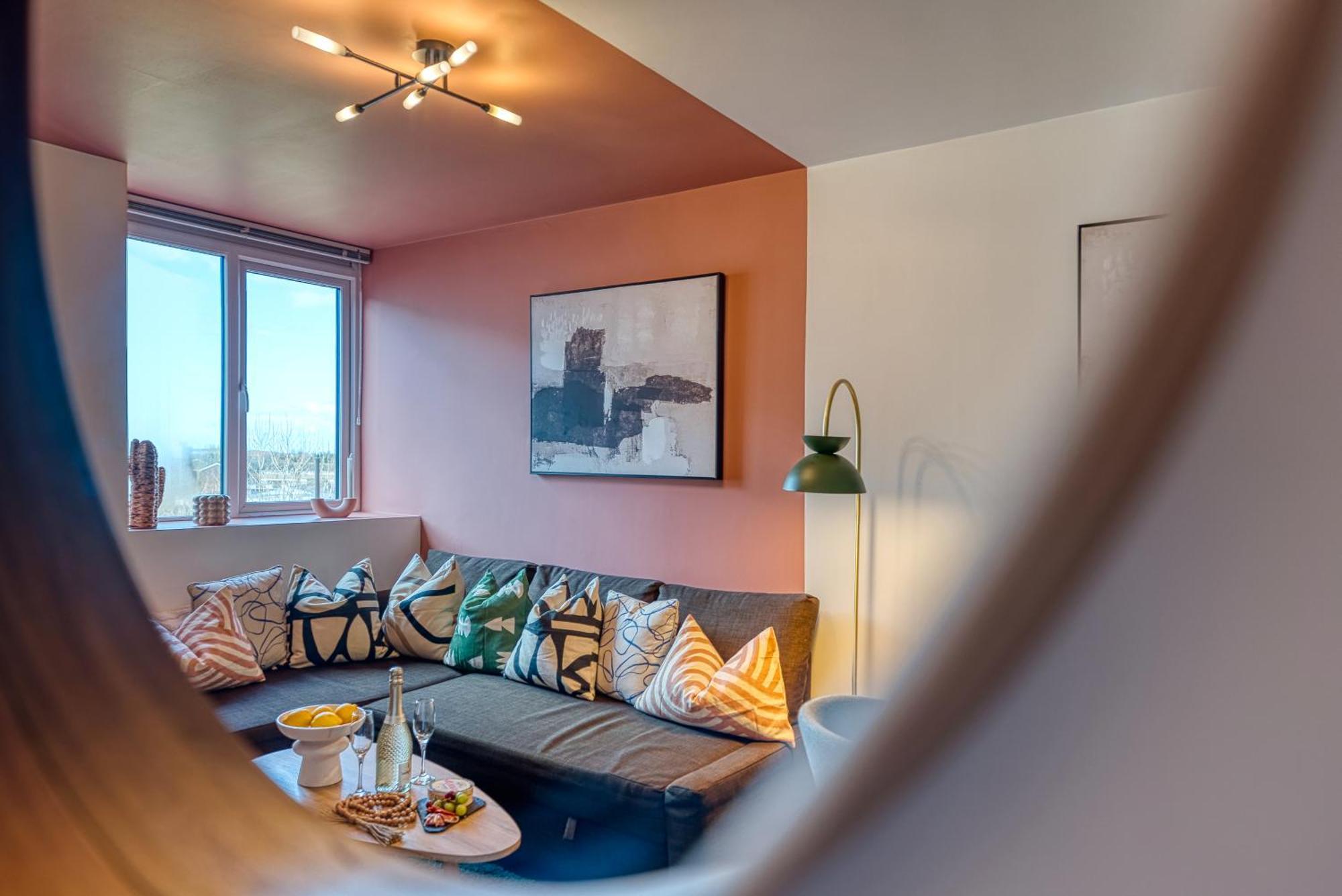 Easter Special Offer!! Cosy 2-br Stunning Apartment, Spacious, Sleeps 6, With Onsite Parking - Near Gunwharf Quays & - By Blue Puffin Appartement *